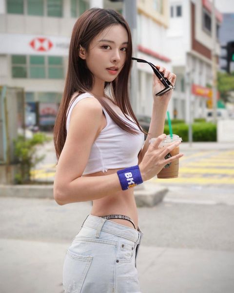 06.jpg 06.jpg
